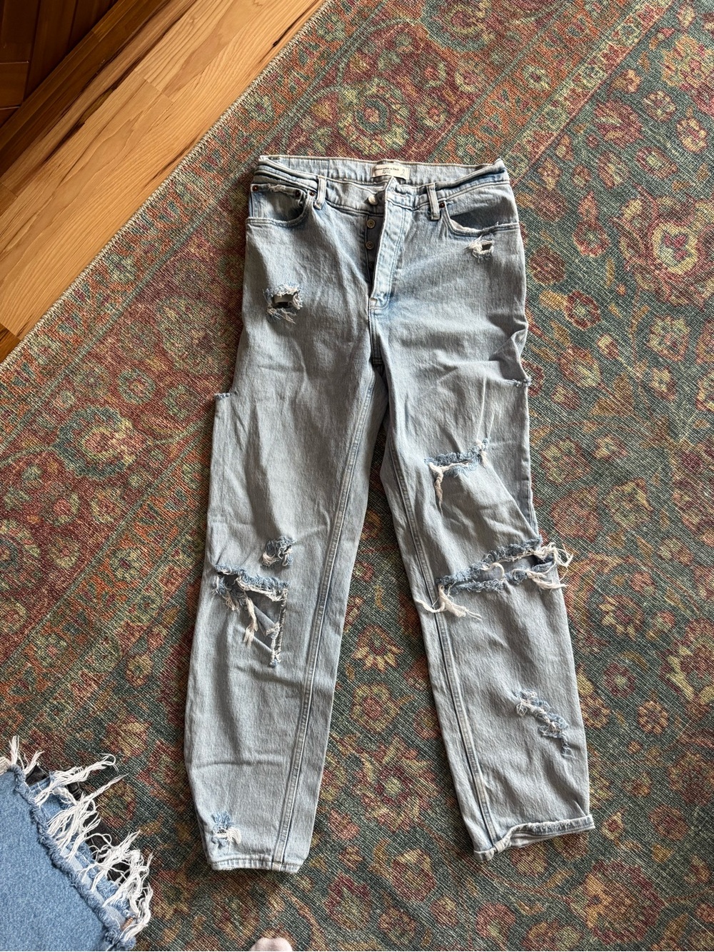 abercrombie destroyed jeans